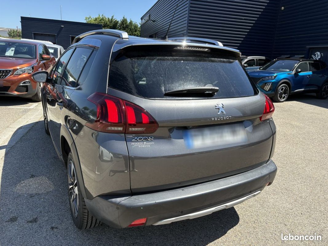 Peugeot 2008 BlueHDi 120 EAT6 Allure Business (image 4)