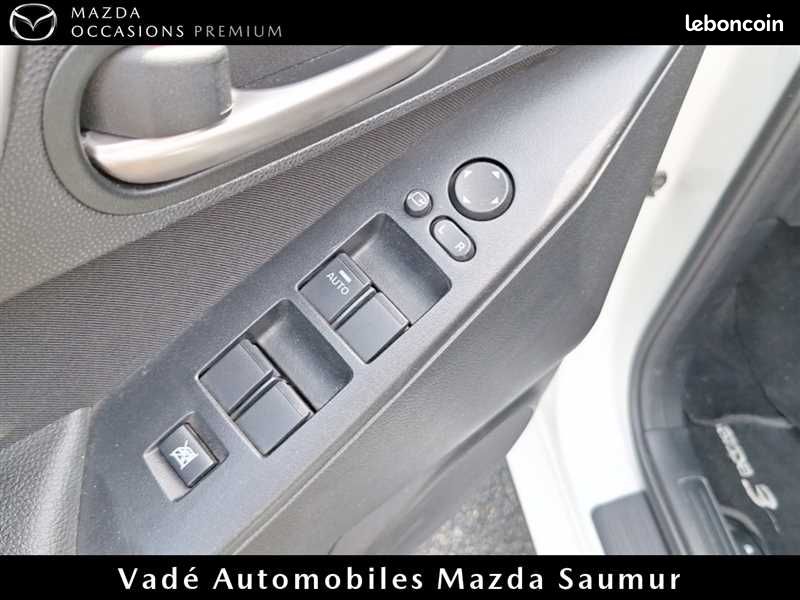 Mazda 3 2.2L MZR-CD DYNAMIQUE (image 16)