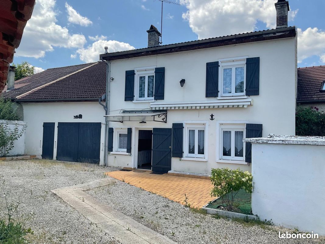 Maison 4 pièces 93 m² · à Rennepont · 93 m² · 90 000 €