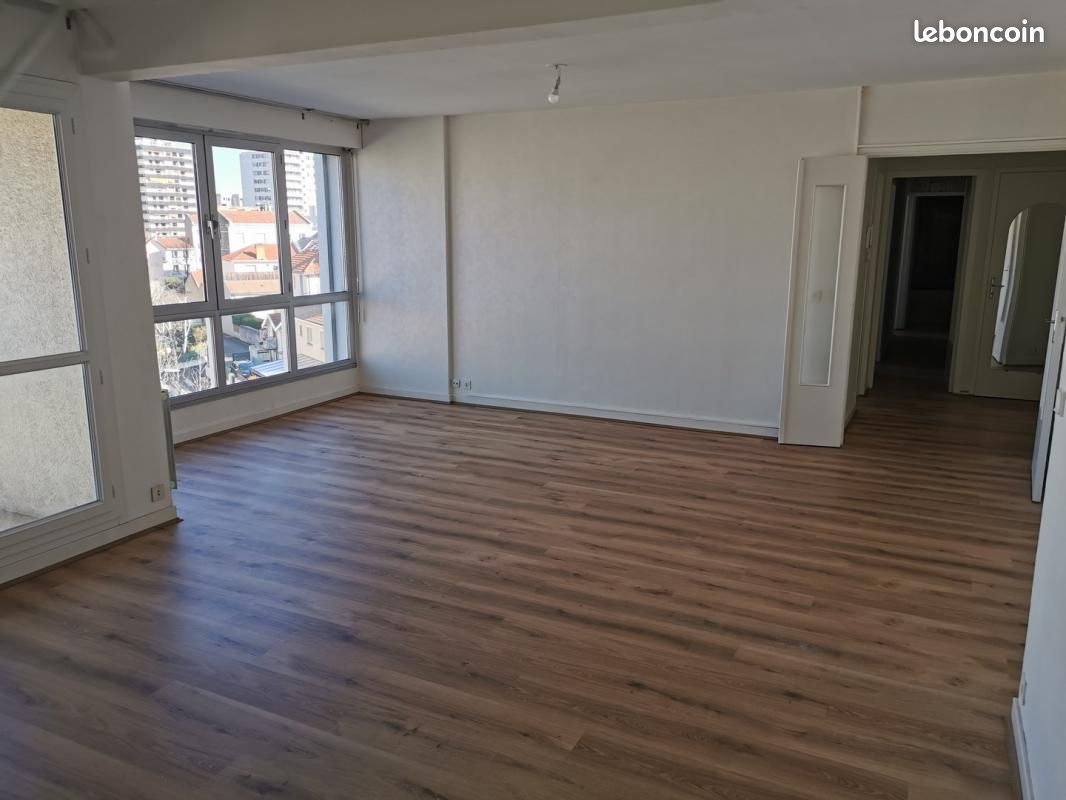 Appartement 3 pièces 79 m² · à Chamalières · 79 m² · 864 €