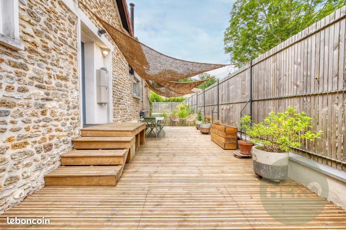 Maison 3 pièces 80 m² · à Montfort-l'Amaury · 80 m² · 441 000 €
