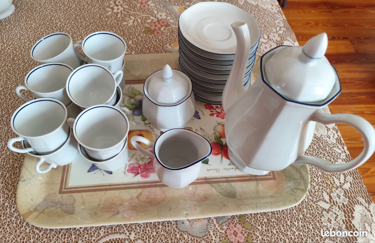 Service à café porcelaine octogonal (image 1)