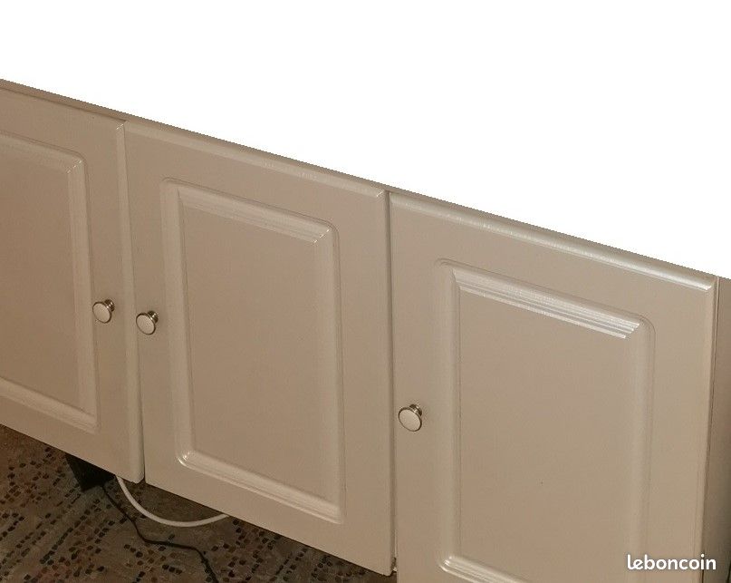 Meuble sdb avec son lavabo,mitigeur et miroir ( plus 3 portes seules) (image 2)