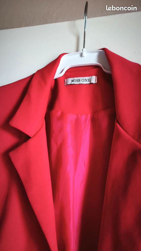 Veste courte cintrée femme taille 40/42 rouge (image 3)