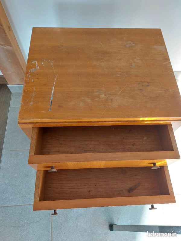 Table d'appoint/ chevet (image 4)