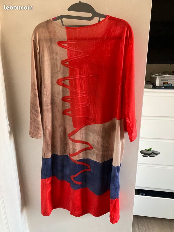 jolie robe été bleu marine 2026 taille 3 soit L EXCELLENT