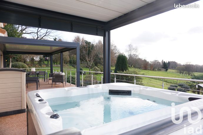 Propriété 5 pièces 170 m²