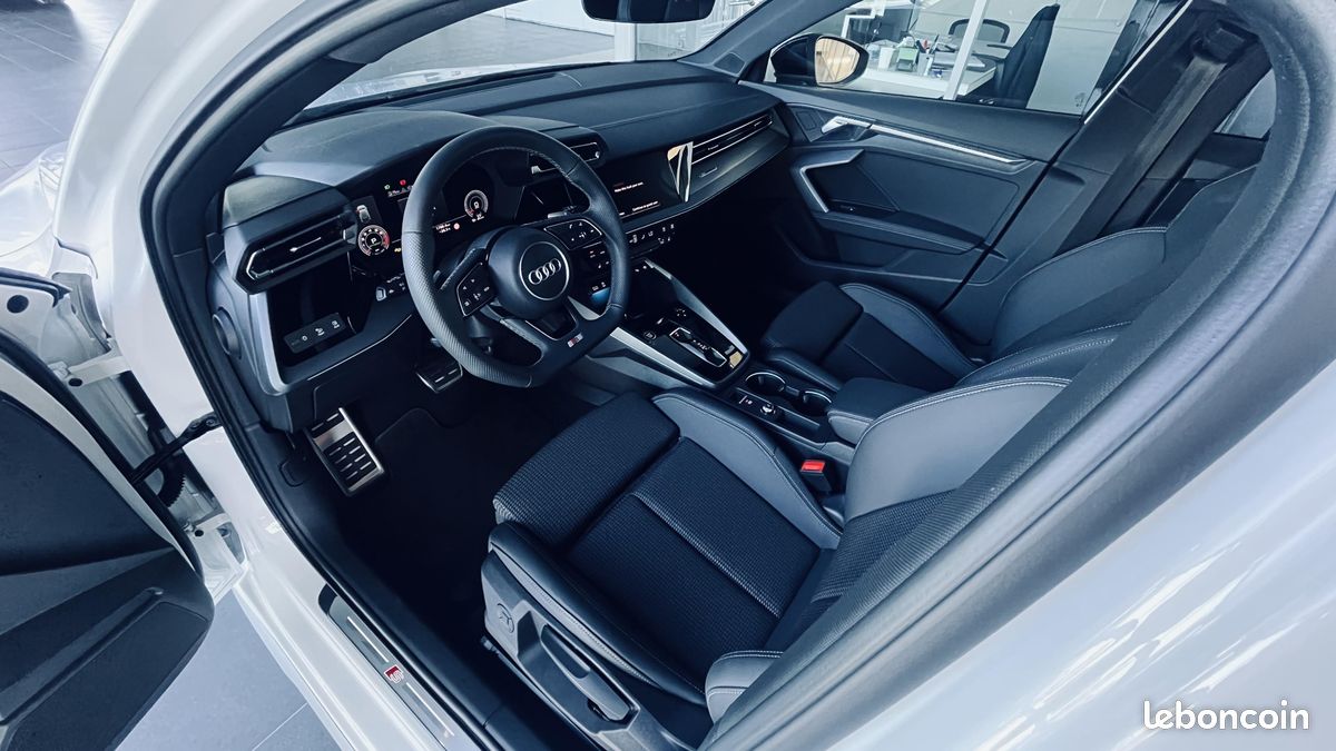 AUDI A3 Sportback TFSI Mild Hybrid 116 S tronic 7 S line (image 11)