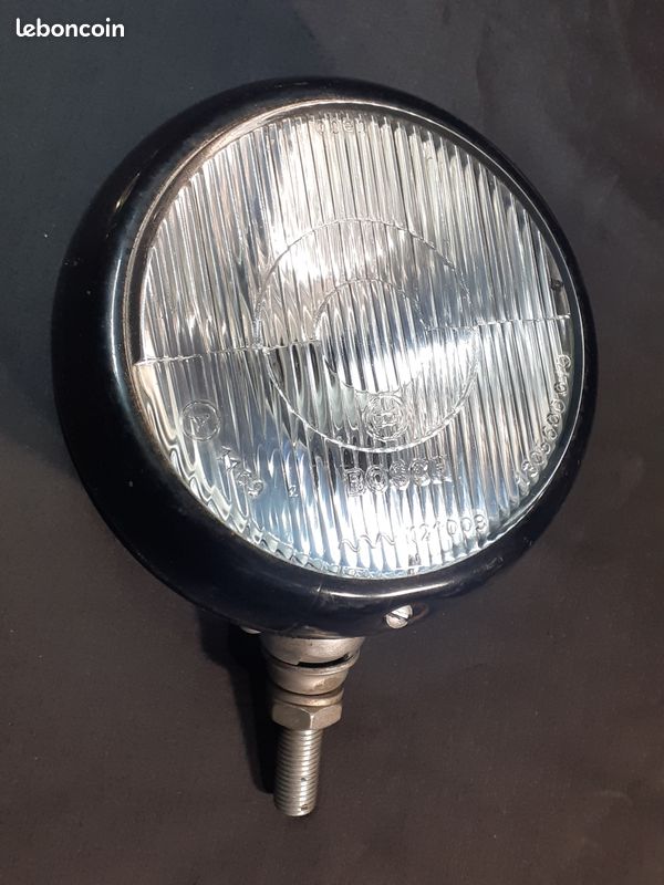Citroen Renault peugeot 1 phare neuf Bosch additionnel peugeot BMW audi cox etc.. 1 phare vintage neuf Bosch additionnel 1305600010 brouillard portée Alpine renault BMW Peugeot etc .. (image 1)