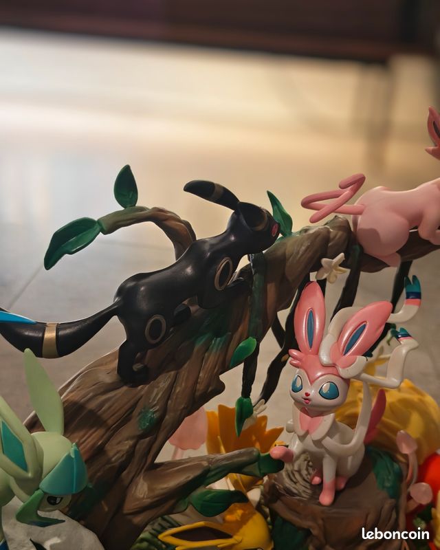 Figurine Pokémon Evoli et toutes ses évolutions (image 5)