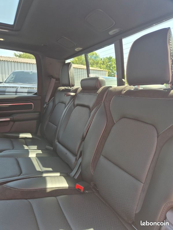 Dodge Ram 1500 L6 3L Laramie Air Night Edition 2025 NEUF (image 15)