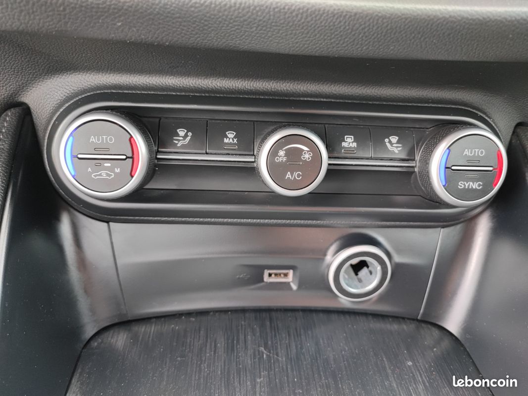 ALFA ROMEO STELVIO MY22 2.2 D 160 ch AT8 Super (image 17)