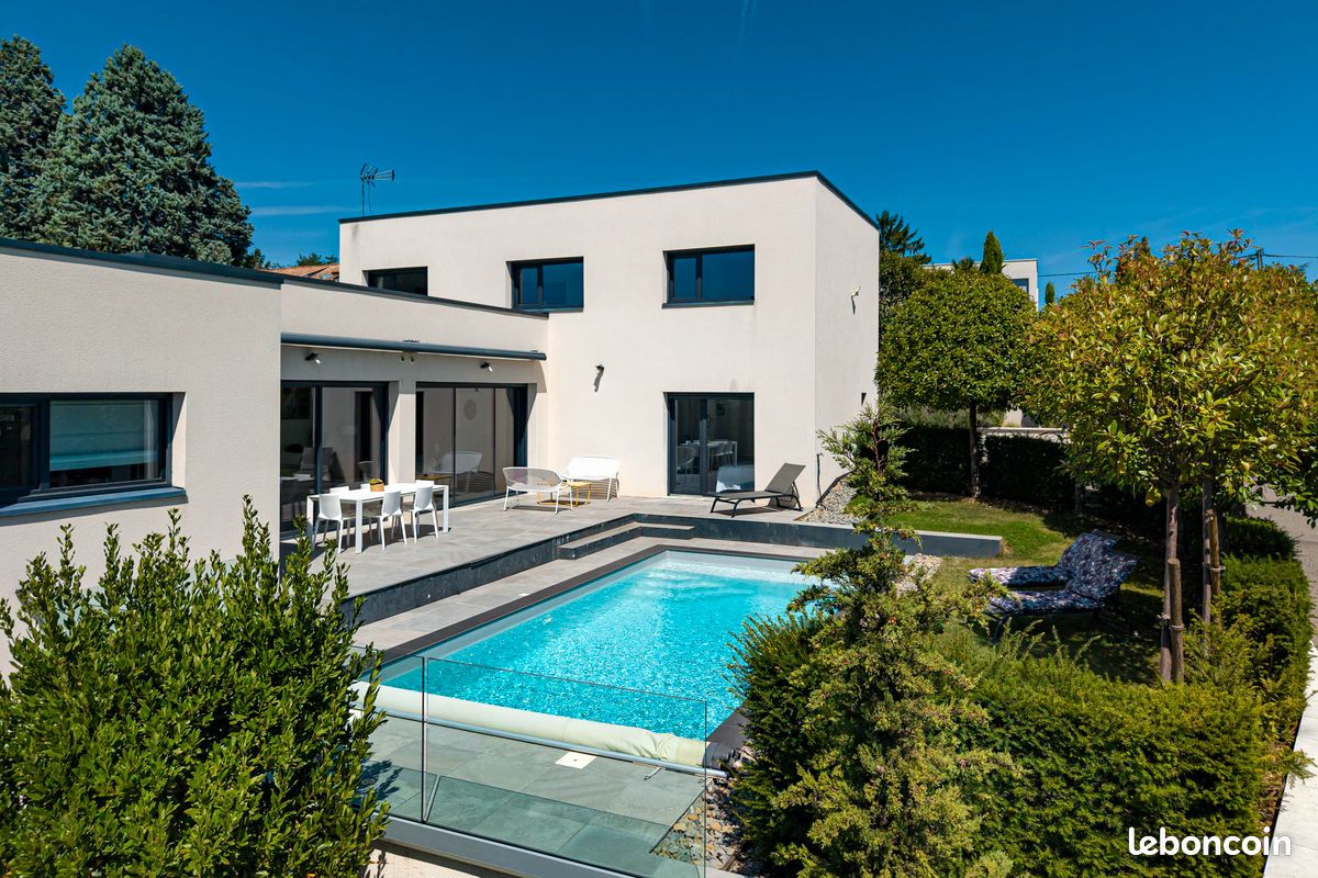 Maison 6 pièces 195 m² · à Limonest · 195 m² · 990 000 €