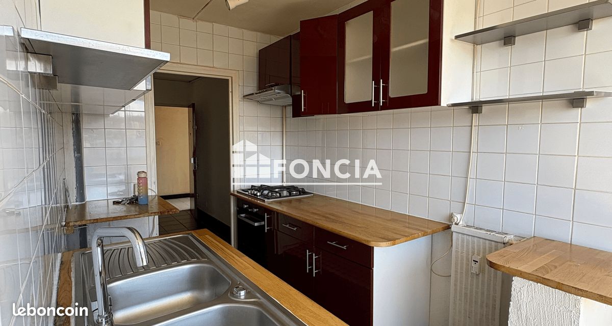 Appartement 4 pièces 88 m² · à Orange · 88 m² · 100 000 €