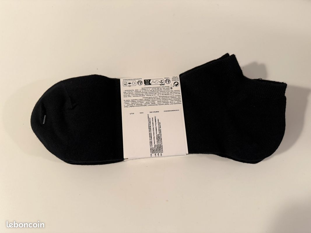 Lot de 3 paires de socquettes invisibles noires Homme taille 43/46 - neuves (image 2)