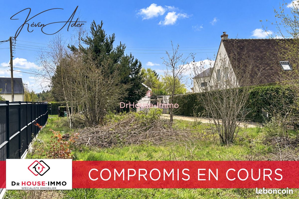 Terrain 713 m² · à Olivet · 713 m² · 122 900 €