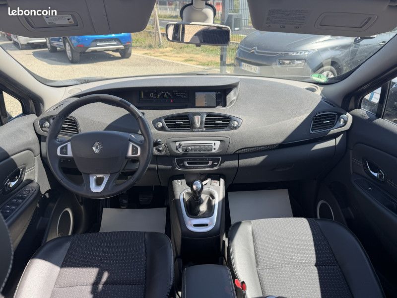 Renault GRAND SCENIC III 1.6 DCI 130CH ENERGY DYNAMIQUE ECO² 5 PLACES (image 4)