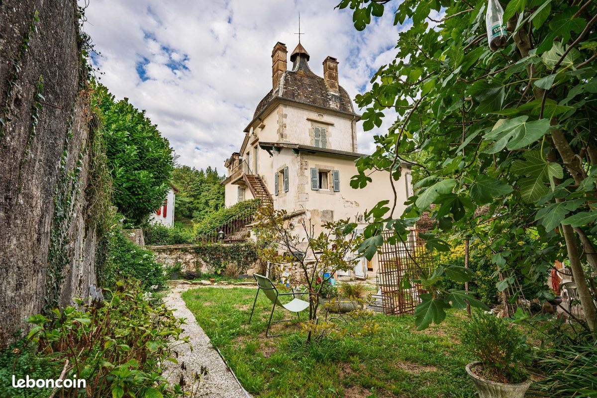 Maison 6 pièces 180 m² · à Bidache · 180 m² · 450 000 €