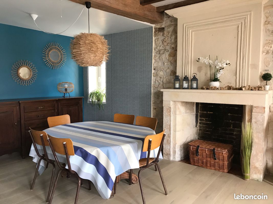 Maison charentaise meublée 4 chambres : 1000 et 200 charges - Saint-Simon-de-Pellouaille 17260 (image principale 2)