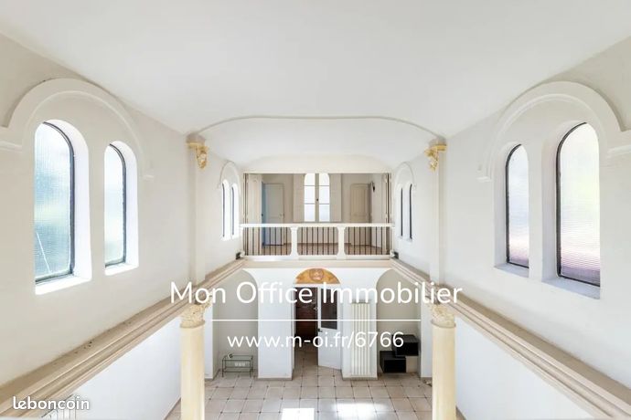 Maison 6 pièces 210 m² — 4
