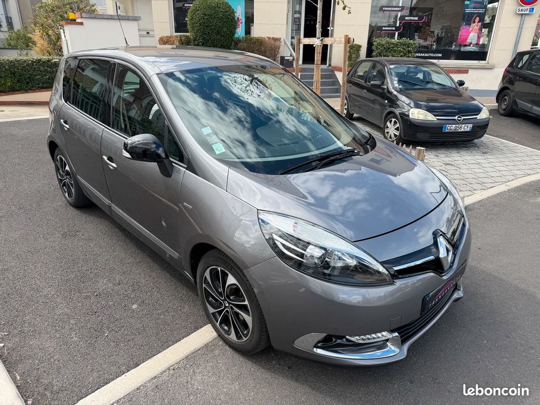Renault SCENIC III 1.5 DCI 110 Edition Bose (image 9)