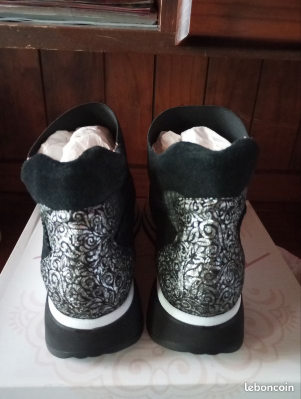 Bottines neuves en cuir pointure 41 (image 2)