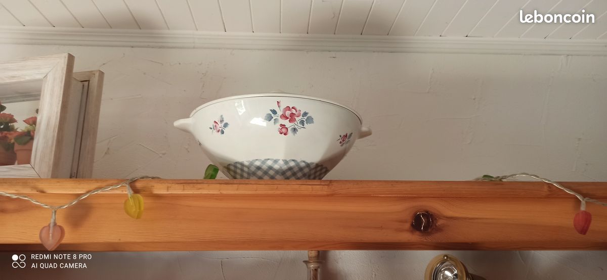 Soupiere ancienne (image 1)