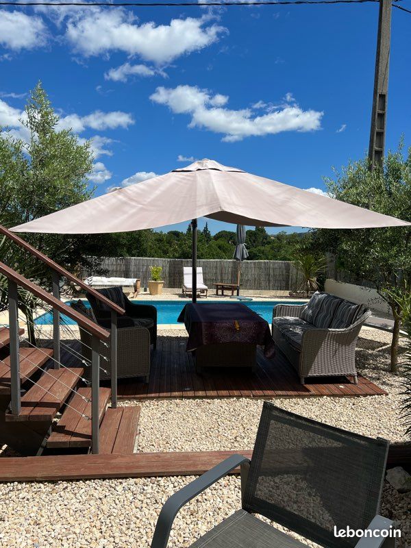Maison 7 pièces 124 m² · à Saint-Étienne-de-Fontbellon · 124 m² · 305 000 €