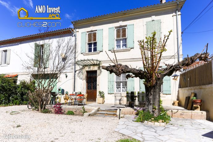 Mas 6 pièces 205 m²