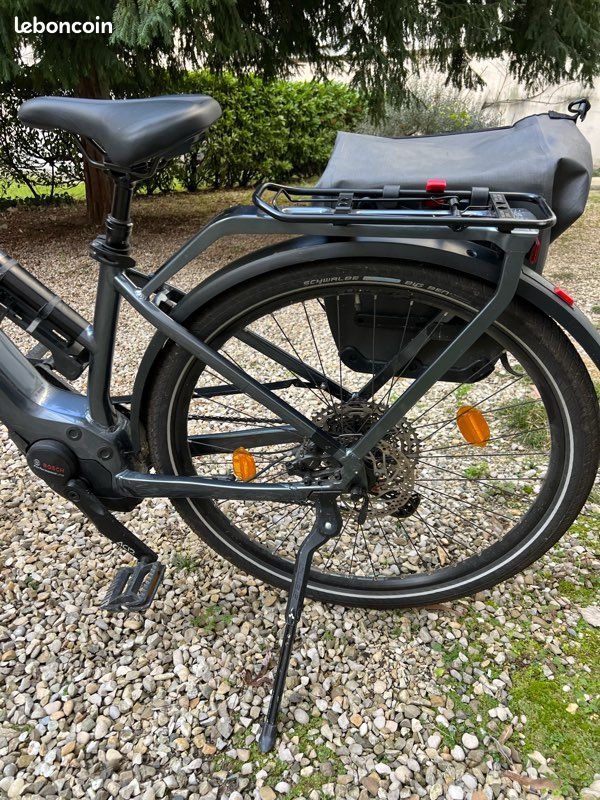 Vélo CUBE électrique excellent état, moteur Bosh, batterie Bosh Powertub 625 kw (environ 90 km d'autonomie) (image 12)