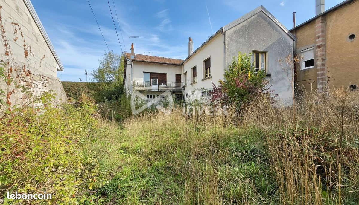 Maison 6 pièces 120 m² · à Aillevillers-et-Lyaumont · 120 m² · 40 000 €