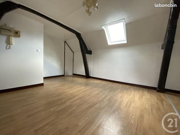 Studio 1 pièce 24 m²