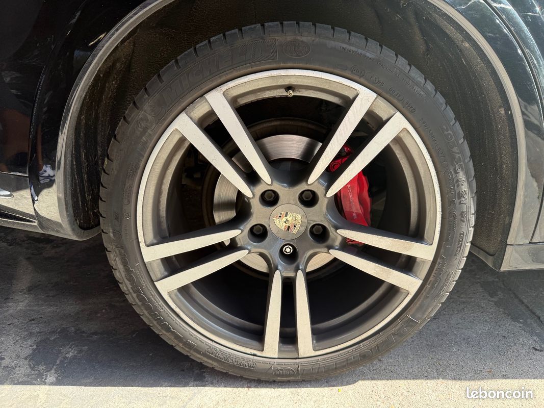 PORSCHE CAYENNE 4.8 V8 GTS Tiptronic S A (image 14)