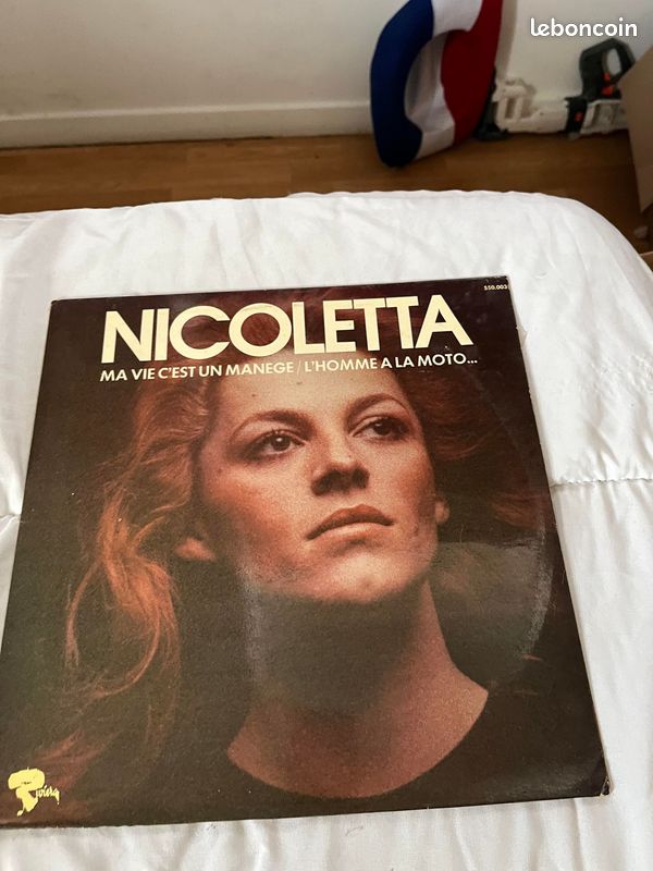 Vinyle 33 tours nicoletta ma vie c est un manege (image 1)