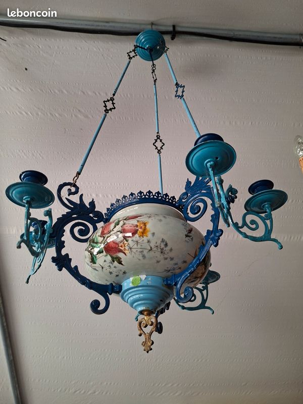 Lustre ancien en métal bleu avec abat-jour peint à la main (image 1)