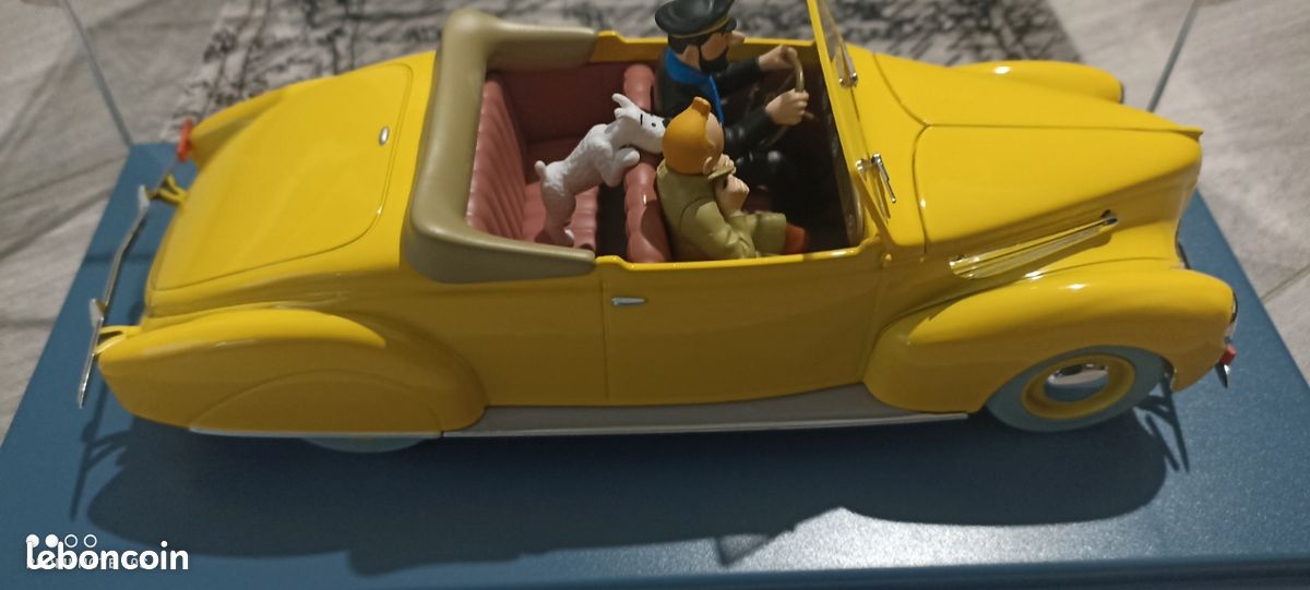 Ensemble De 2 Voiture 1/24 + 1/43 - La Decapotable Du Capitaine Haddock Dans Les 7 Boules De Tintin
