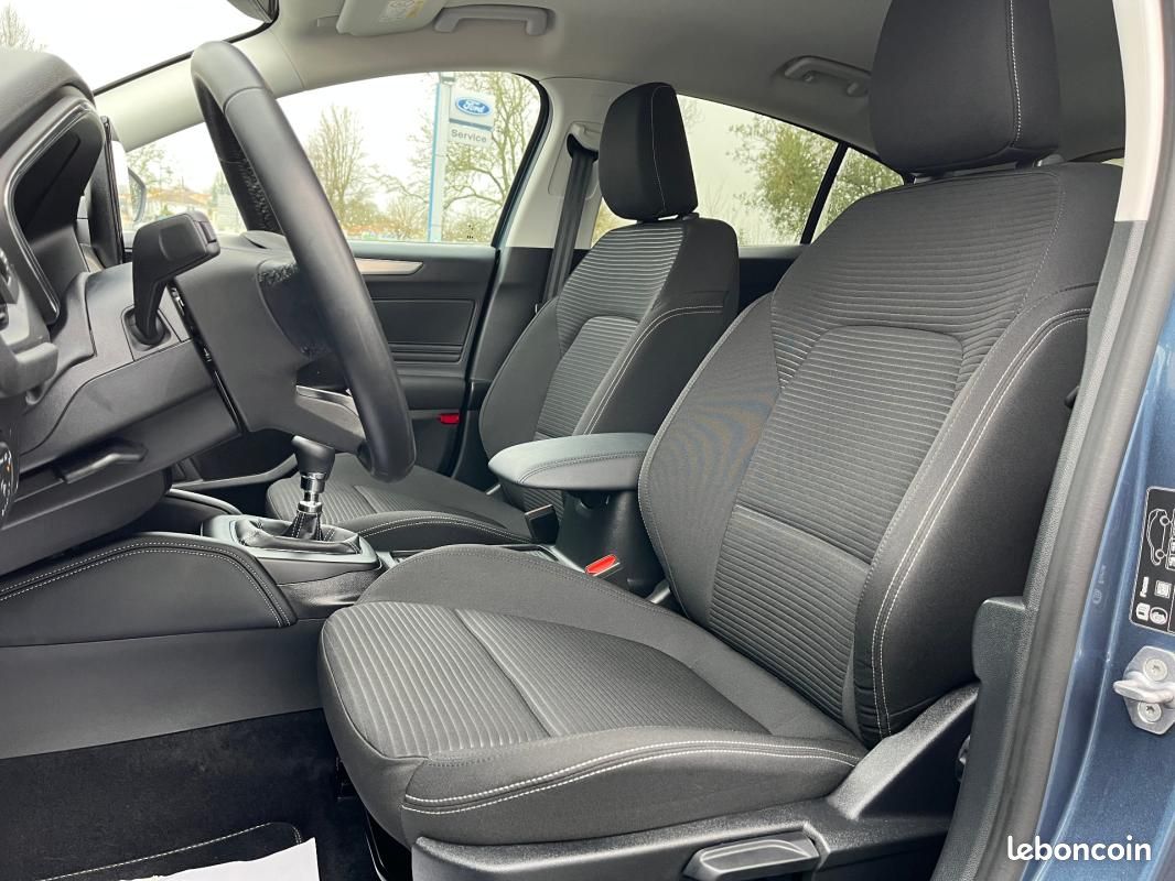 Ford Focus 1.0 EcoBoost 125 S&S mHEV Titanium X Business (image 22)