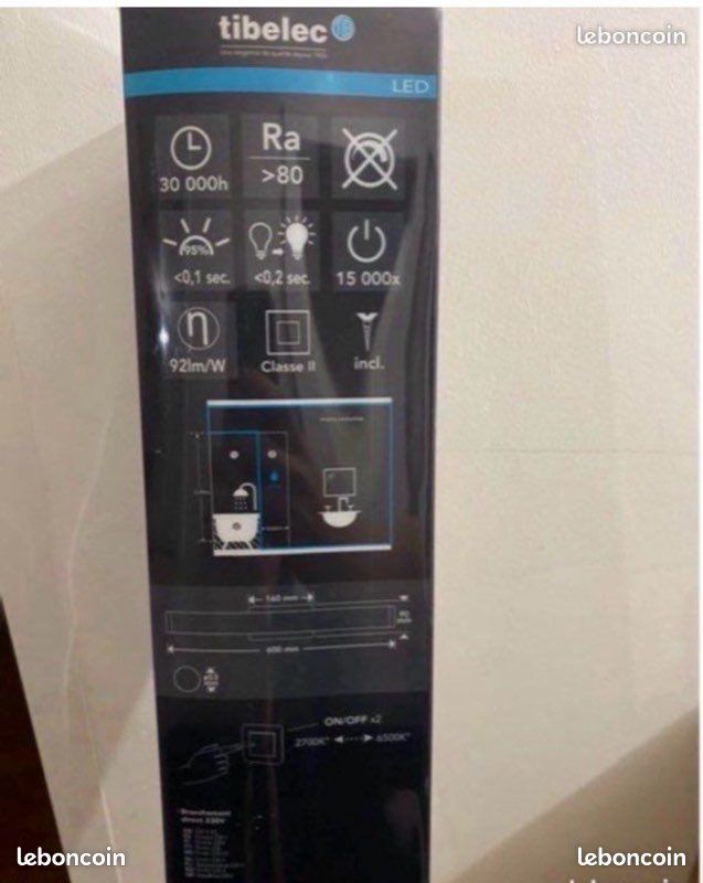 Appplique neuve SDB 12w 1100lm (image 3)
