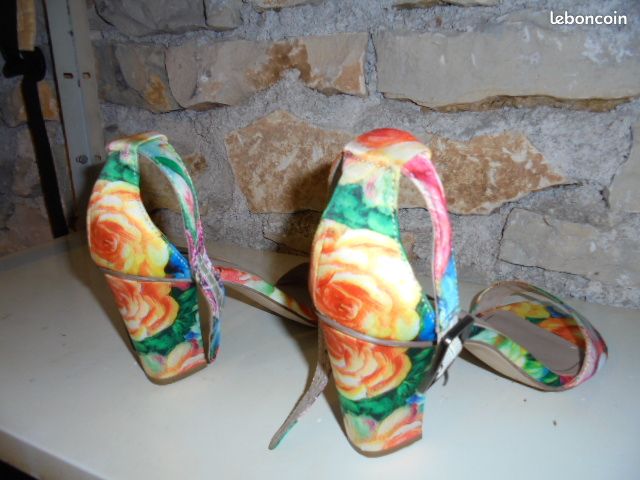 Escarpins Tamaris colorés Chaussures