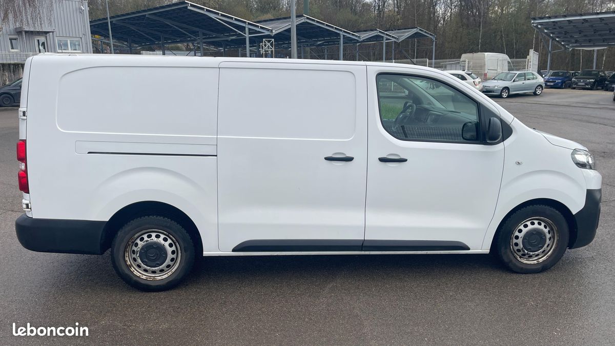 Citroen jumpy fgn m bluehdi 180 s&s eat8 driver (image 6)