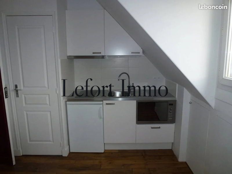 Appartement 1 pièce 15 m² · à Paris · 15 m² · 663 €/mois