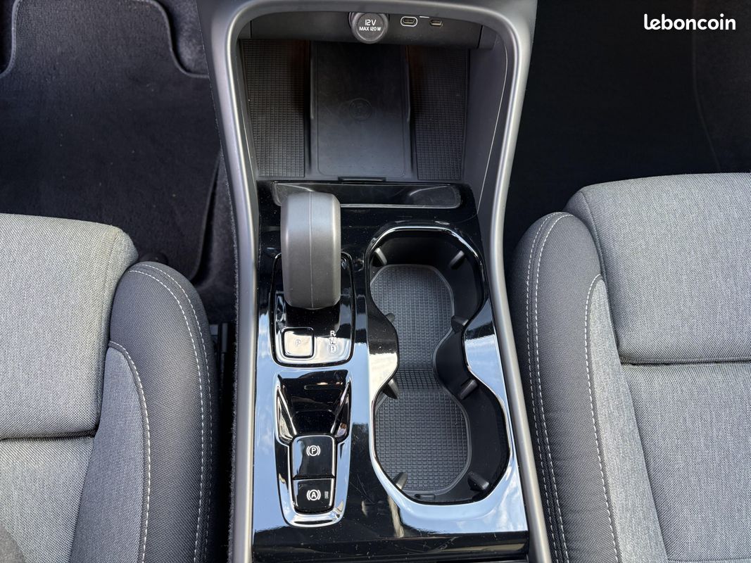 VOLVO XC40 B3 163 ch DCT7 Plus (image 13)