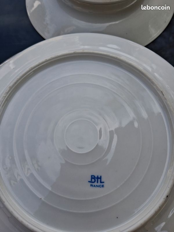 Lot service porcelaine fleuri (image 7)