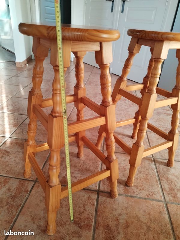 Tabourets en bois (image 3)