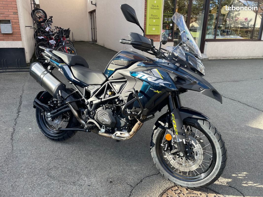 Trk 502x benelli neuve – a2 – 6 499 – promotion magasin KIT VALISES OFFERT (image 2)
