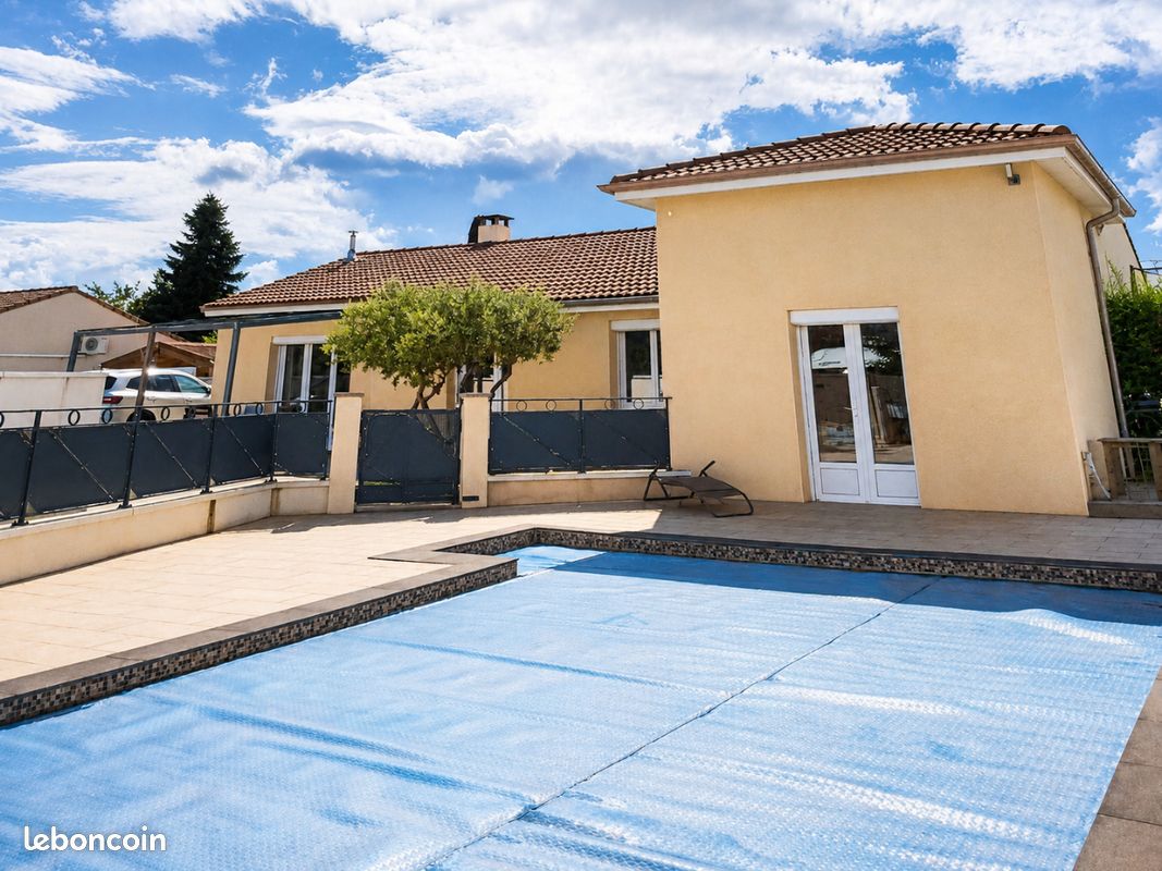Maison 5 pièces 126 m² · à Roussillon · 126 m² · 350 000 €