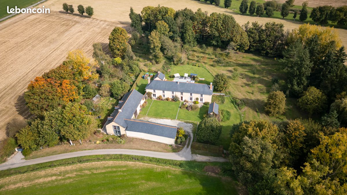 Maison 17 pièces 467 m² · à Pacé · 467 m² · 1 200 000 €