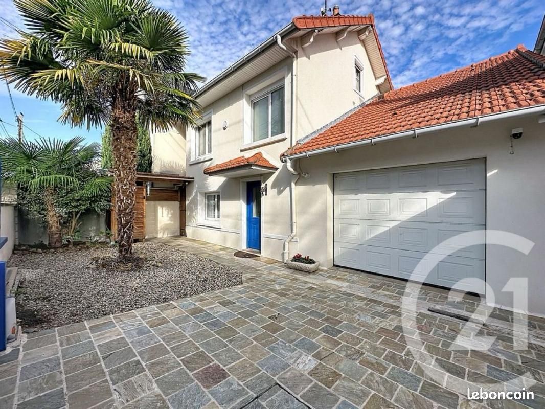 Maison 6 pièces 121 m² · à Pontault-Combault · 121 m² · 375 000 €
