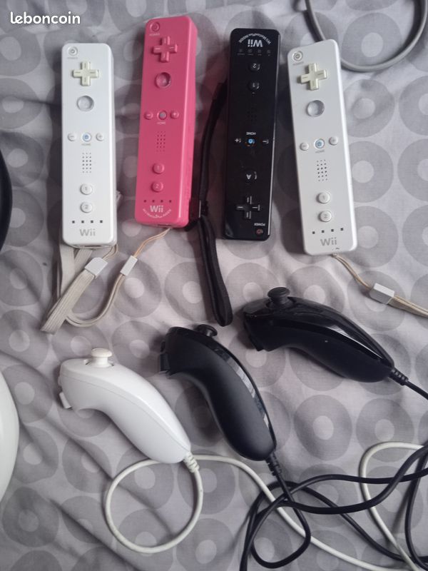 Wii et accessoires (image 2)