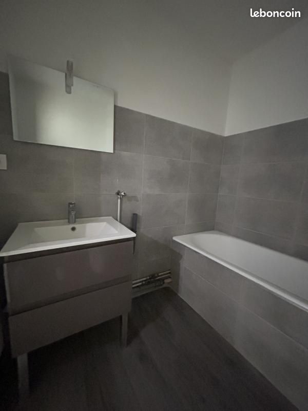 Appartement a louer lons-le-saunier - 1 pièce(s) - 29 m2 - Surfyn